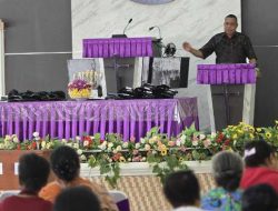 Ibadah Minggu Pagi di GKI Makedonia, Bupati Minta Dukungan Doa untuk Jalankan Pemerintahan
