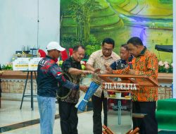Harmoni Persaudaraan, Bupati Yapen Benyamin Arisoy Buka Lomba Paduan Suara HUT Ke-53 IKT