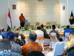 Rakerda Bersama Bupati dan Walikota, Gubernur Papua Dorong Pemerataan Pembangunan dan Tata Kelola Bersih di Daerah