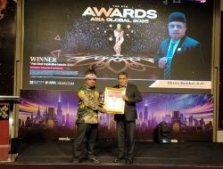 Terima Penghargaan Asia Global Awards, Ketua DPRK Ebzon Sembai Paparkan Potensi PAD Yapen di Bali