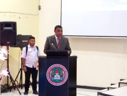 Bupati Benyamin Arisoy Ajak Lulusan STKIP PGRI Papua Jadi Generasi Pembawa Perubahan