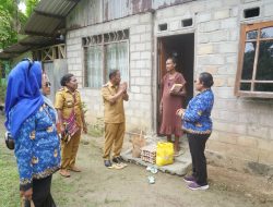 Wabup dan Dinas P2KB Salurkan Bantuan GENTING, Dorong Penurunan Stunting Lewat Kunjungan Rumah ke Rumah