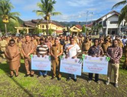 Program TEKAD, Pemkab Yapen Salurkan Dana RITD Rp1,2 Miliar kepada Tiga BUMDes