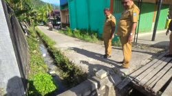 Bupati dan Wakil Bupati Kepulauan Yapen Turun Langsung Tinjau Lokasi Banjir di Yapen Selatan, Tegaskan Komitmen Cari Solusi