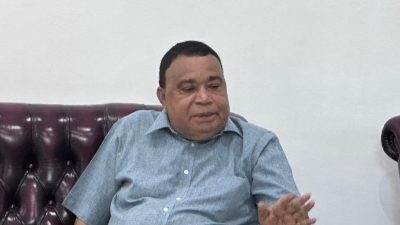 Bupati Yapen : Penempatan Guru dan Nakes Wajib Berdasarkan SK, Nota Dinas Dihentikan