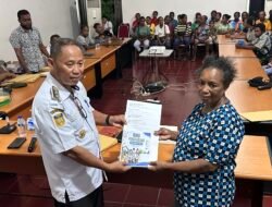 49 Siswa Sekolah Rakyat Asal Yapen Terima Rapor, Wabup Harap Tidak Ada yang Putus Sekolah
