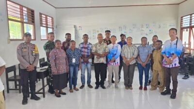 Wabup Yapen Roi Palunga, Minta Pilkakam Antarwaktu Nundawipi Jadi Contoh Demokrasi Damai