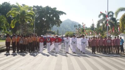 54 Peserta Meriahkan Gerak Jalan HUT Kemerdekaan di Serui