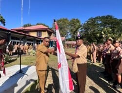 Bupati Benyamin Lepas Kontingen Pramuka Yapen ke Jambore Nasional 2026