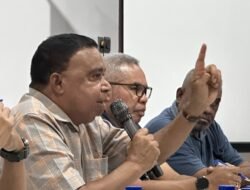 Bupati Benyamin Arisoy Evaluasi Pelayanan RSUD Serui, Persiapan Akreditasi Jadi Perhatian